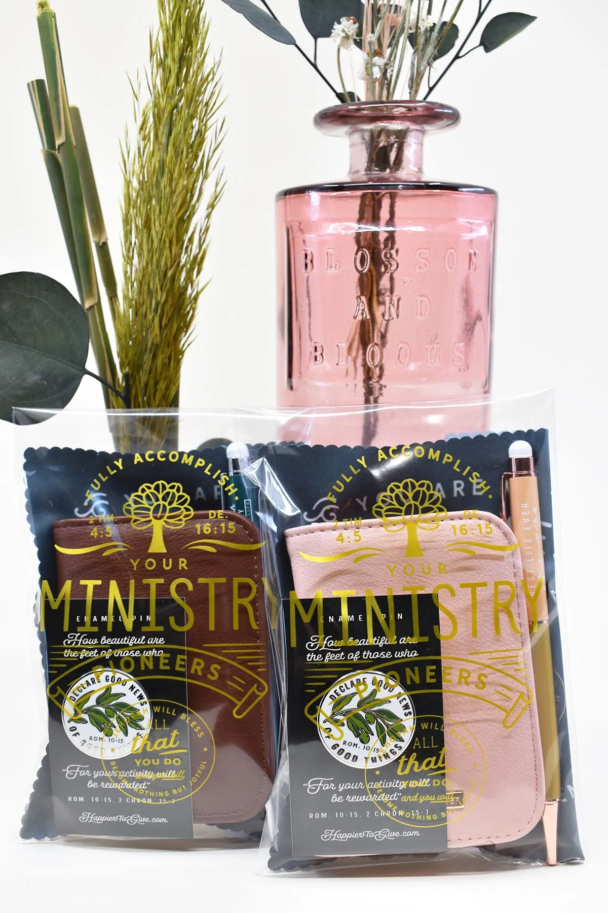 50 Pack Clear Pioneer Gift Bags : Perfect for pens, buttons, & lens cloths