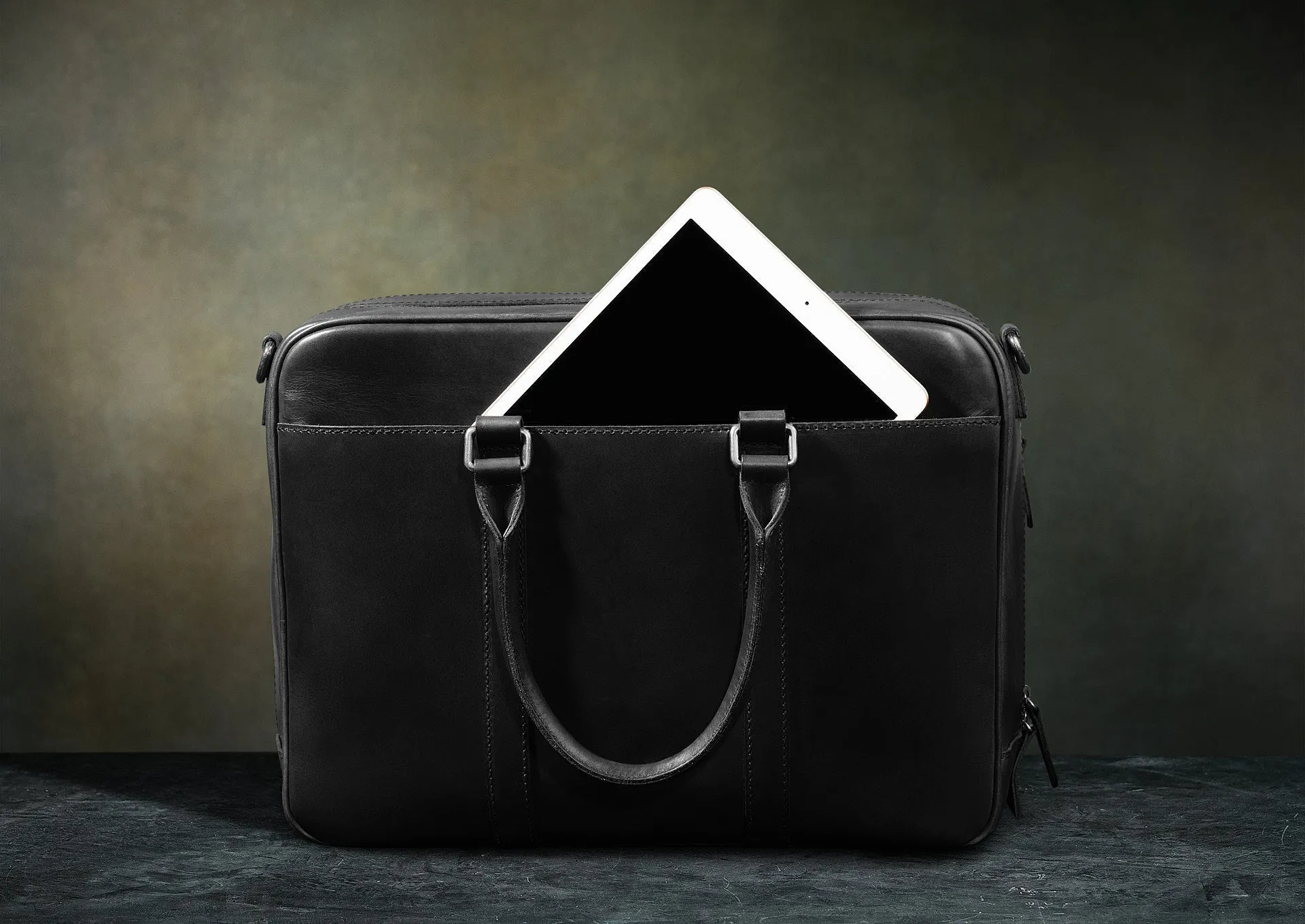 Executive - LIGHTLY USED – FINAL SALE