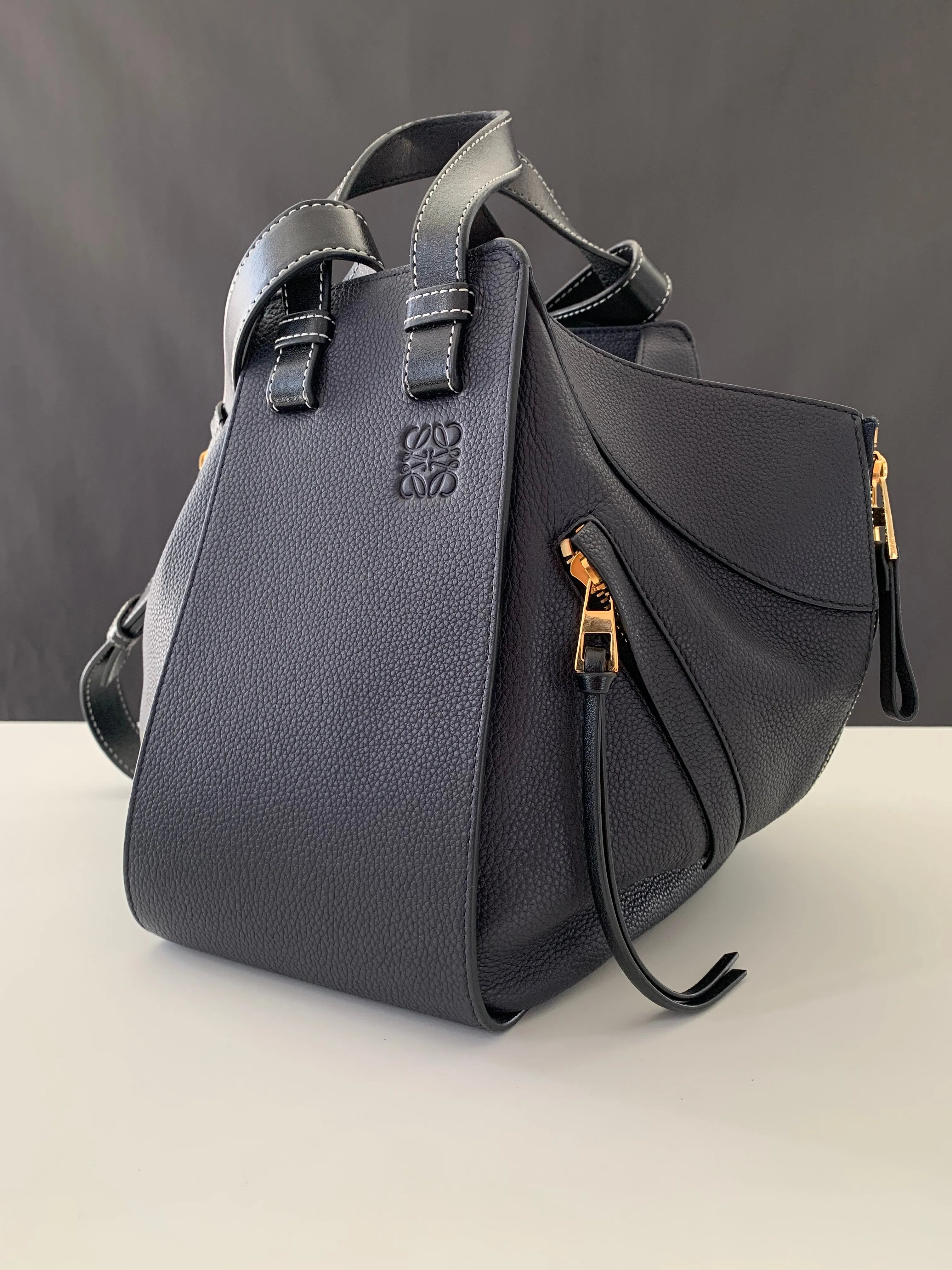 <b>LOEWE </b> <br>Hammock Small Bicolor
