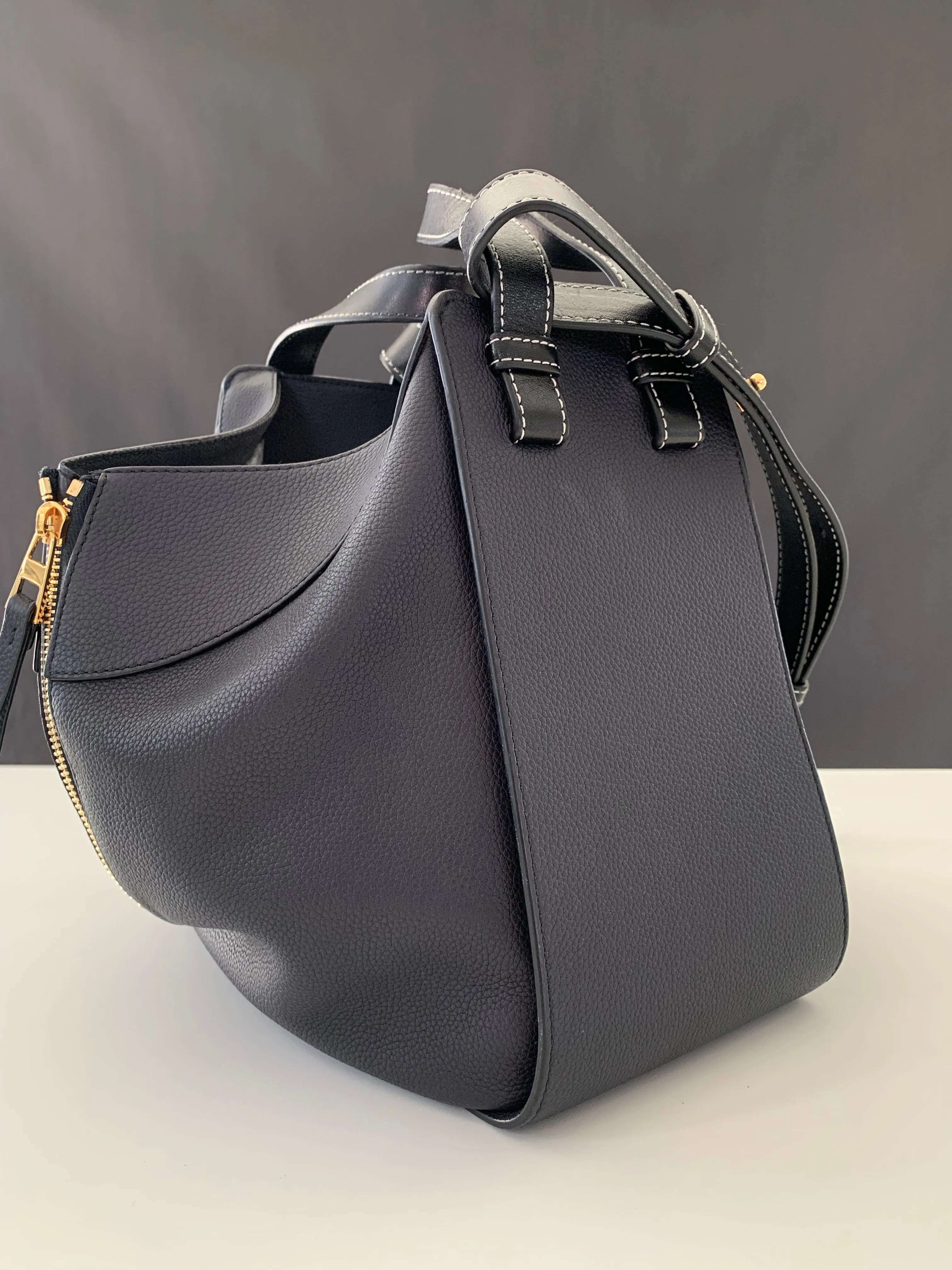 <b>LOEWE </b> <br>Hammock Small Bicolor
