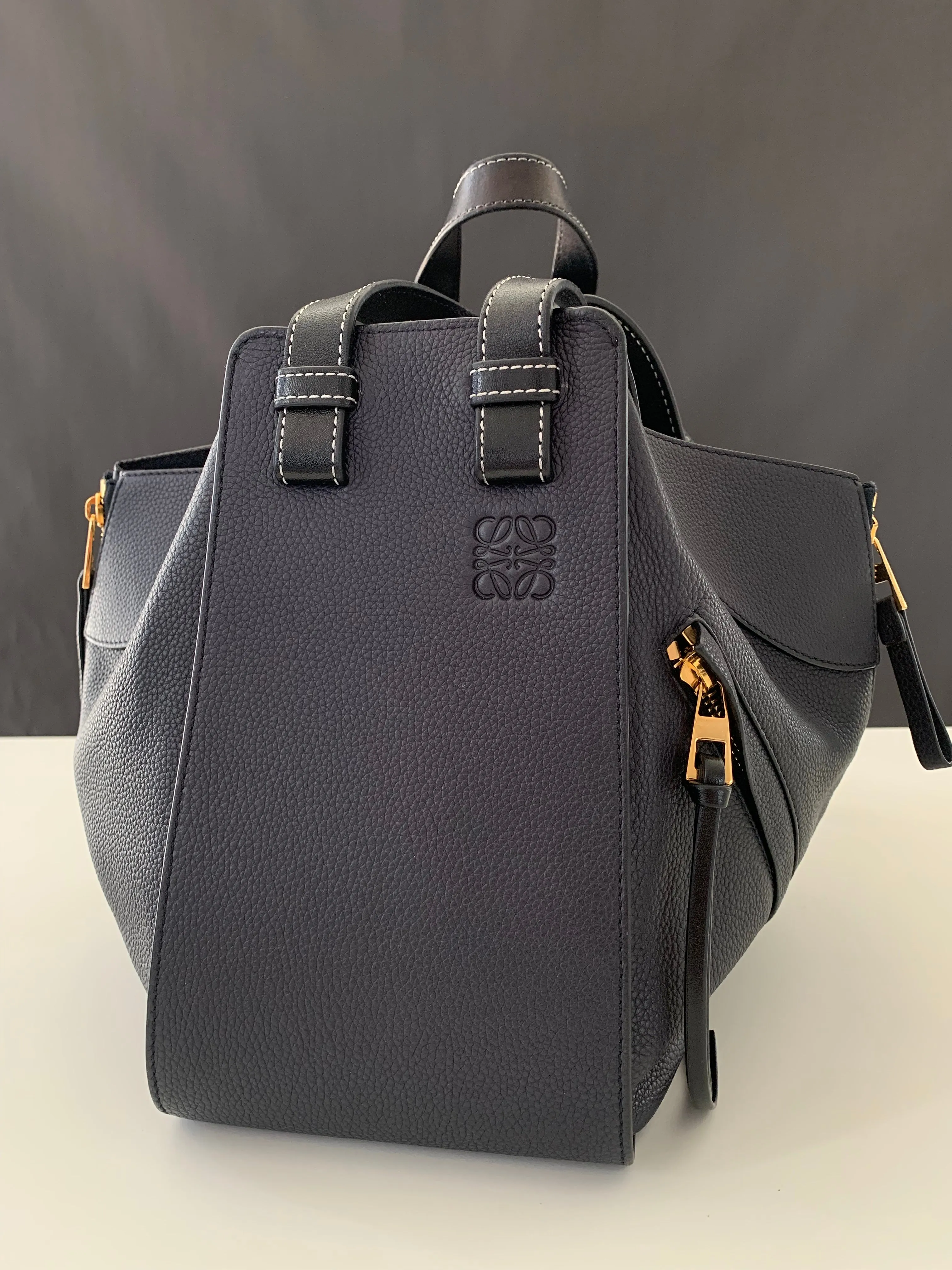 <b>LOEWE </b> <br>Hammock Small Bicolor