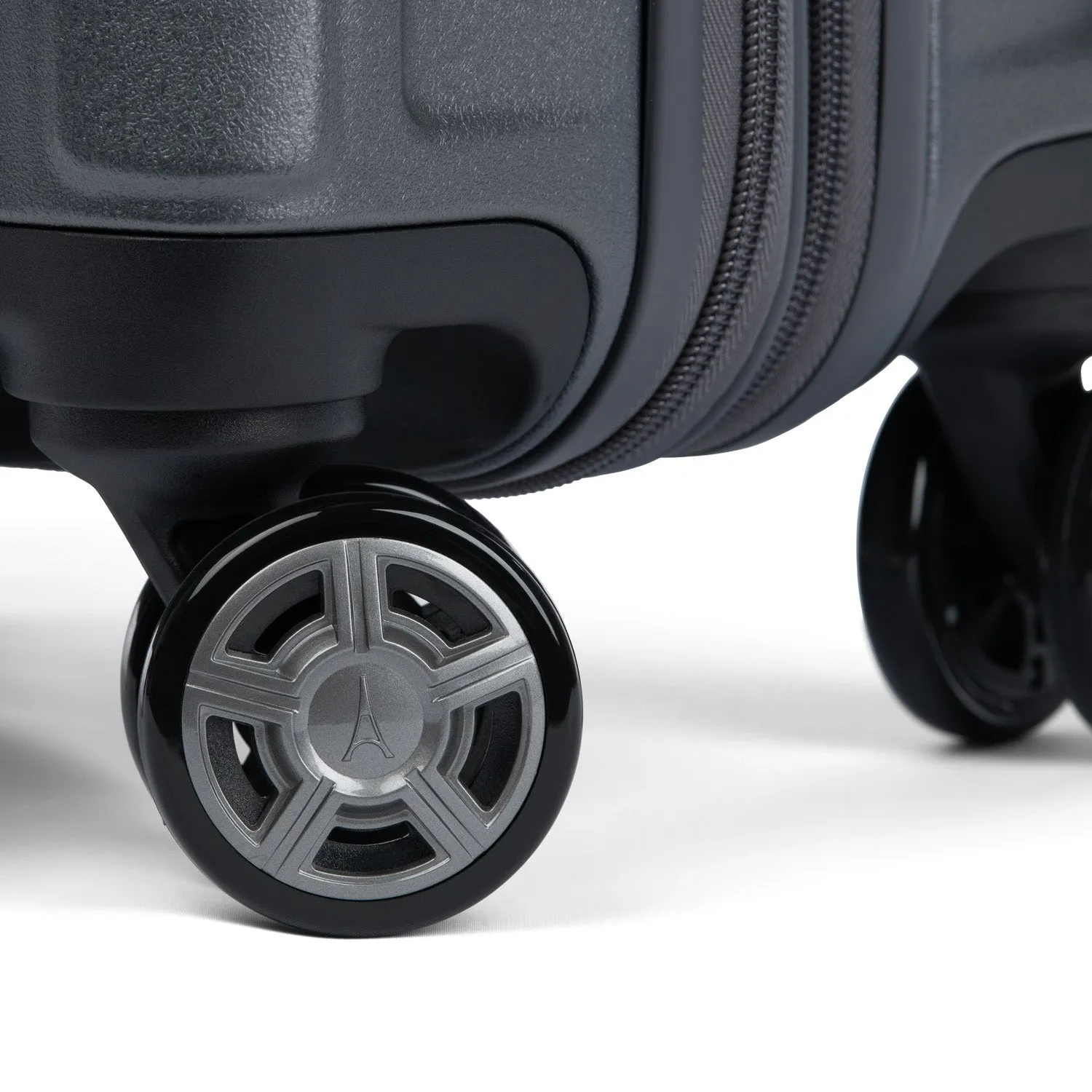 Platinum® Elite Compact Carry-On / Large Check-In Hardside Set