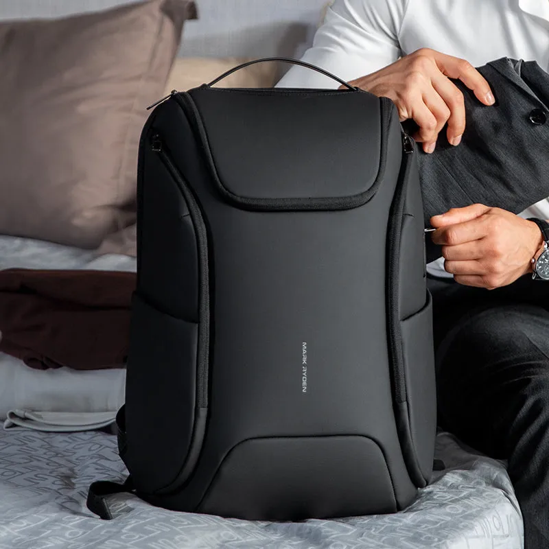 Polycom 2nd: Waterproof Backpack with Built-in USB for Travelling